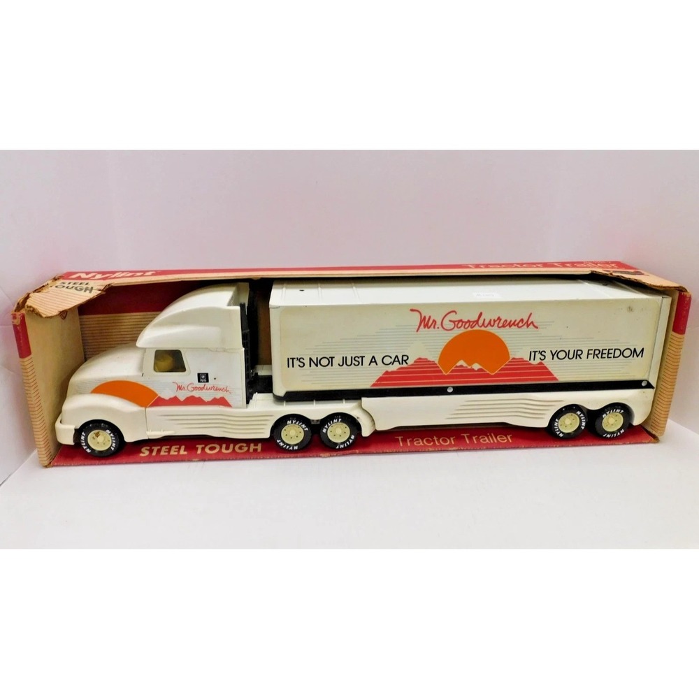 Vintage 1980s Nylint Mr. Goodwrench N0. 9020Z - 18 Wheeler NOS 24" EJ265